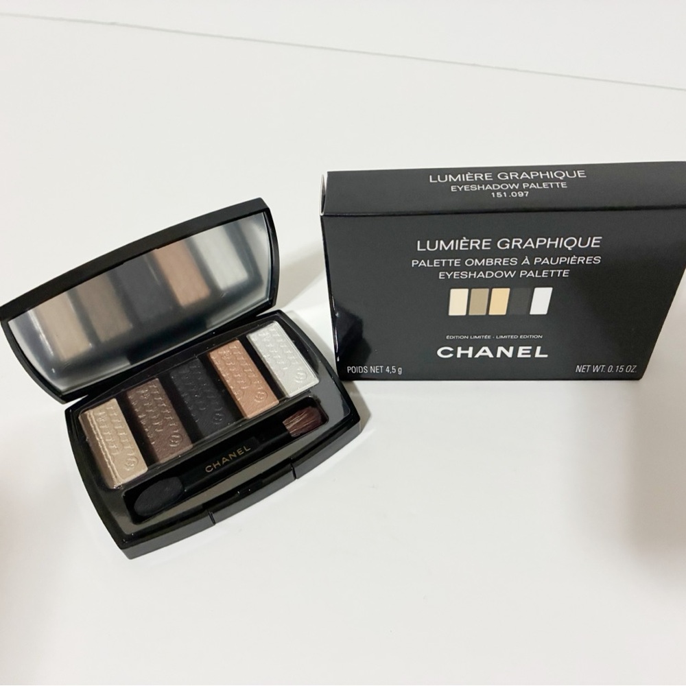 🌸New Chanel LUMIERE GRAPHIQUE Eyeshadow Palette .15 oz Limited Edition